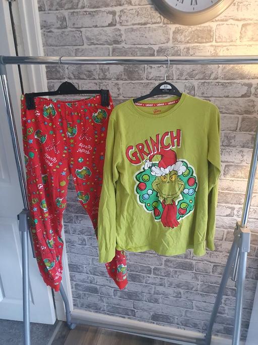  — kids 12-13 years grinch Christmas pjs