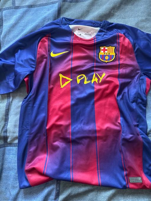  — Barcelona fc ed Sheeran play shirt