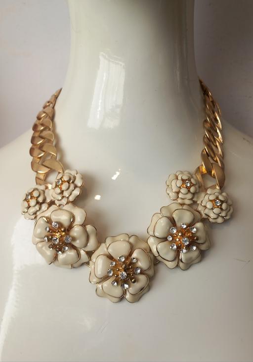  — Vintage Enamel Flower Statement Necklace
