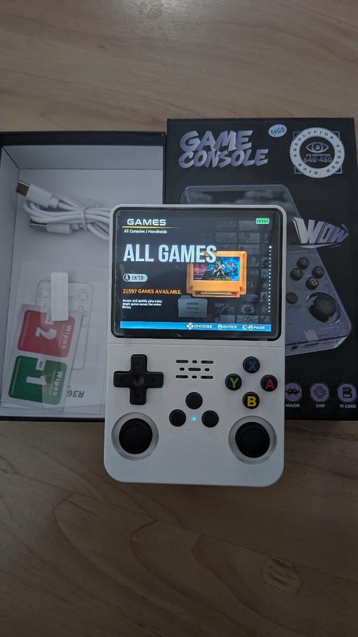  — Classic games console with over 21k games 🎮