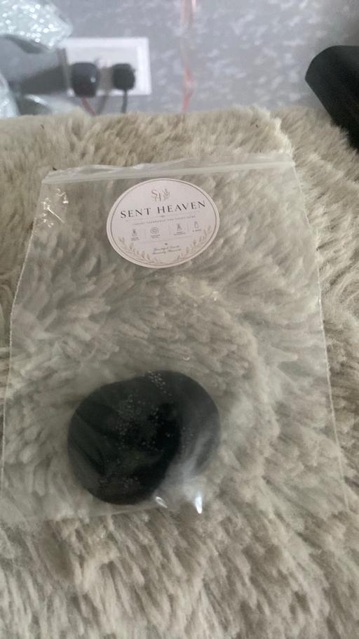  — Fragrance hoover disc