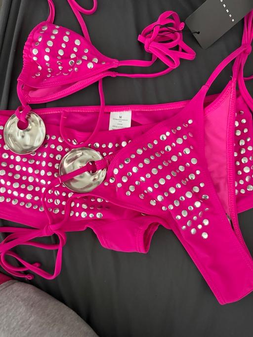  — Triangle bra bikini set with booty shorts