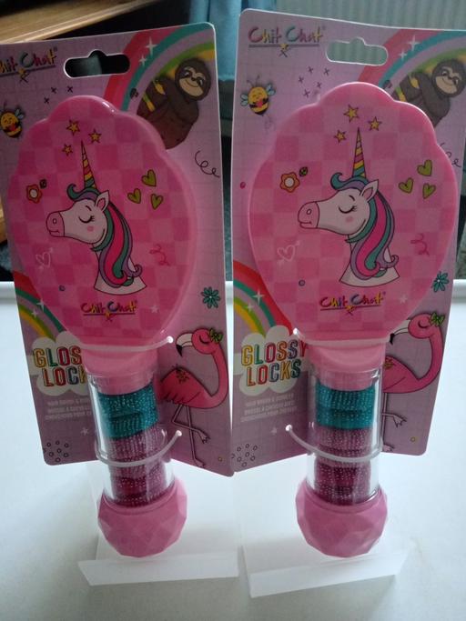 — 2 brand new chit chat GLOSSY LOCKS SETS