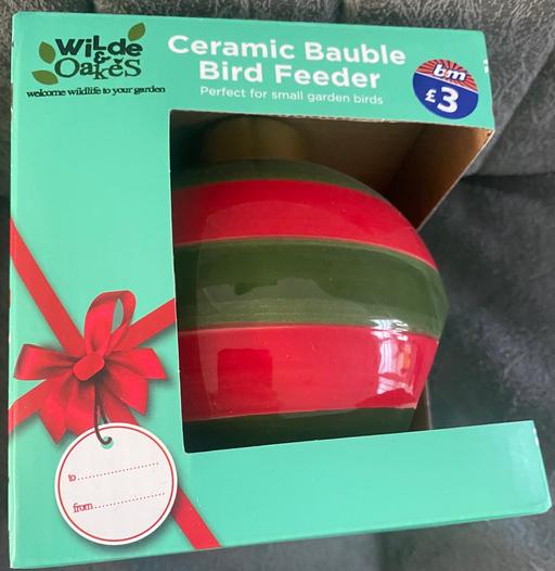  — Ceramic bauble bird feeder