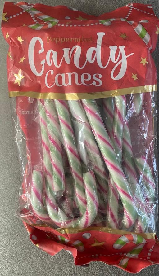  — Candy canes