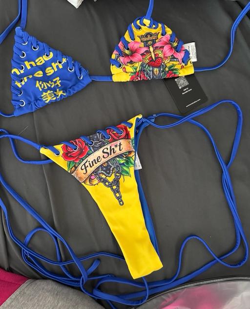  — Triangle bra bikini set with booty shorts