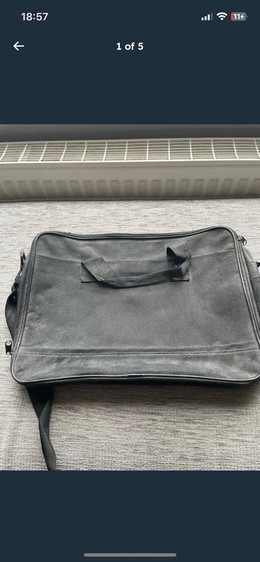  — Laptop computer case