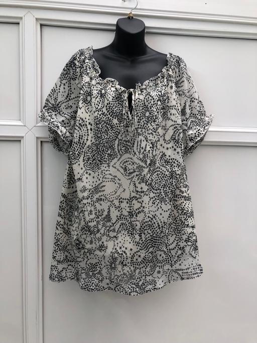  — (Size 26) EVANS top