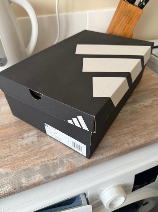  — Mens Adidas COURTBLOCK Trainers