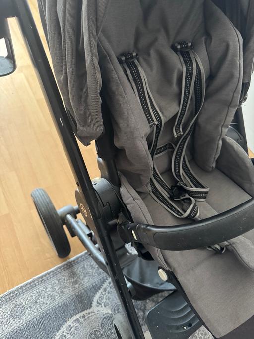  — Cybex balios buggy with footmuff and carrycot