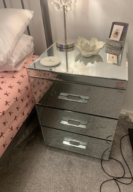  —   2 xNext mirrored bedside tables x2