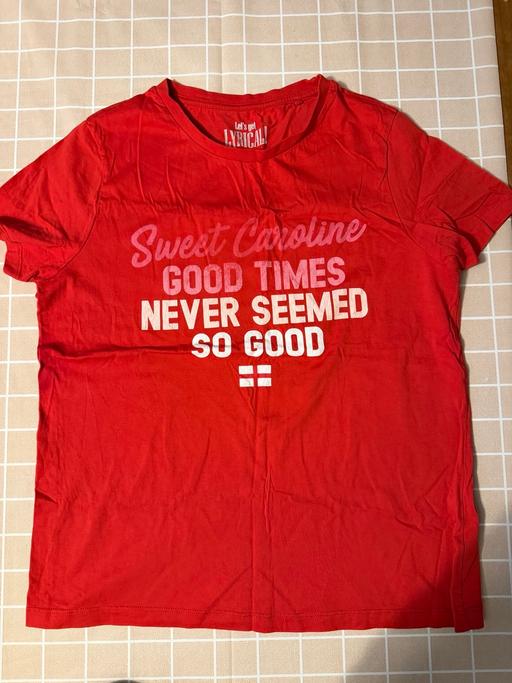  — Women’s England top sweet Caroline size 14