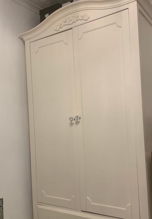  — Next wardrobe