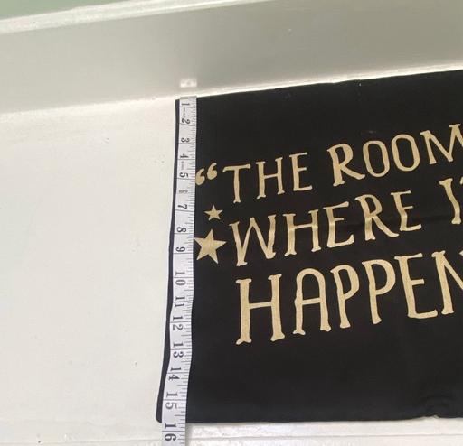  — Hamilton cushion case