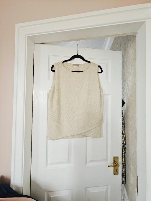  — Knitted top, size 16..like new