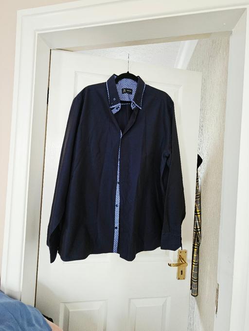  — Mens shirt, size XL..NEW without tags