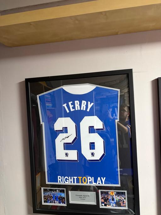  — Hand signed Chelsea shirt