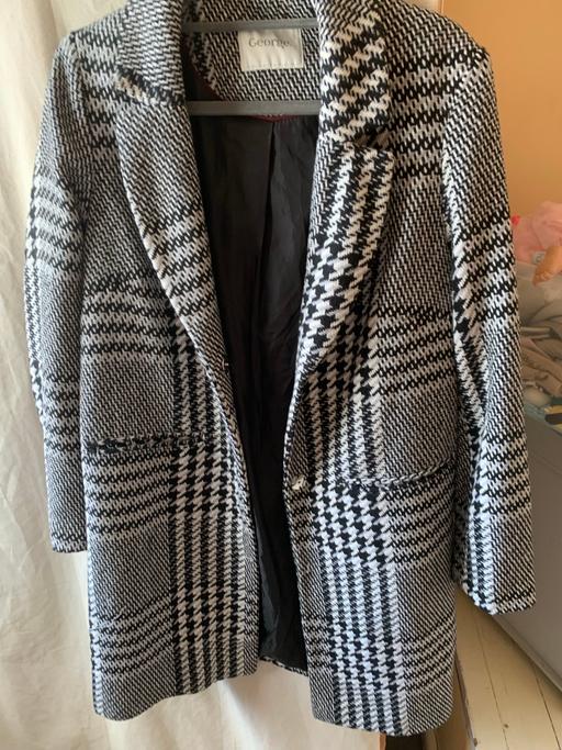  — Wool coat from George