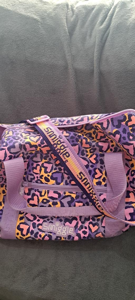  — Smiggle Bag