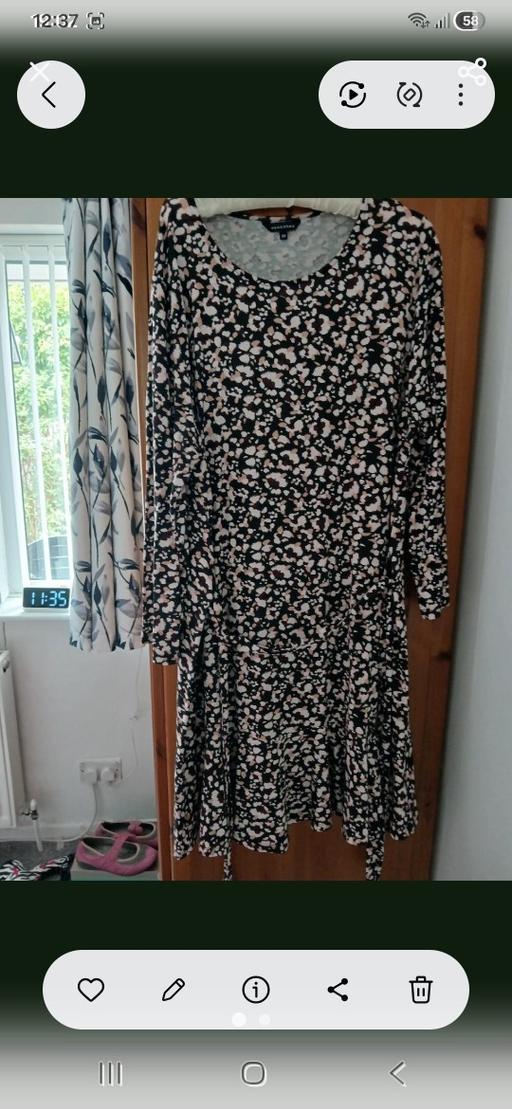  — NEW SIZE 20 ANIMAL PRINT WITH BELT