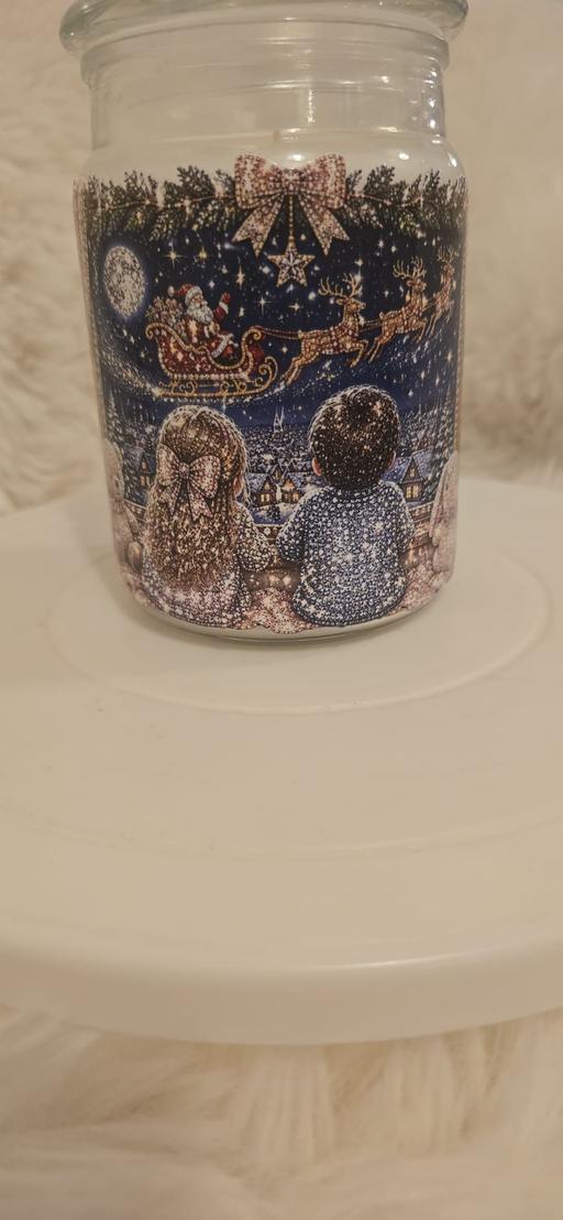  — personalised candles