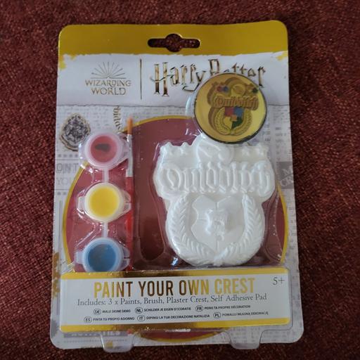  — new Harry Potter Paint Your Own Crest