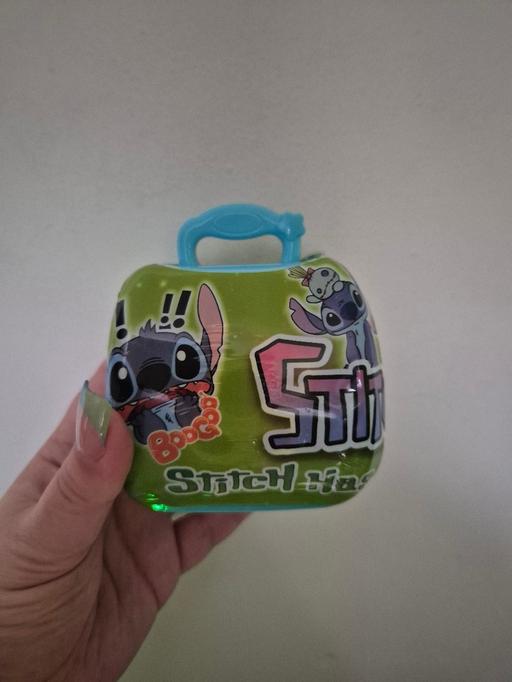  — new Stitch Has A Glitch Mystery Figure