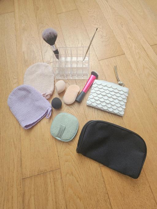  — Beauty items..price is for all