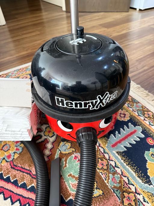  — Henry xtra vacuum cleaner