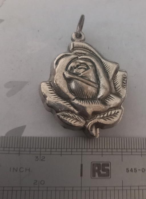  — Vintage Italian Rose Bud Slide locket