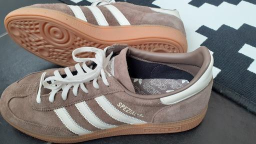  — adidas spezial size 10 as new