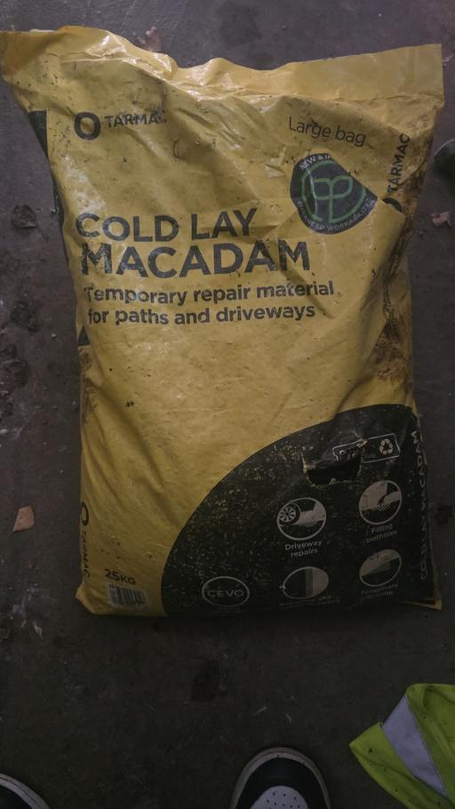  — Cold Lay Macadam Temporary Repair Material