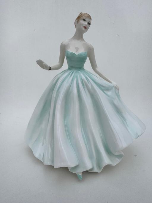  — Royal Doulton ‘Caroline’ HN4785 Pretty Lady