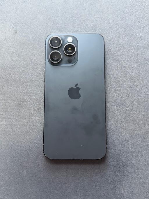  — iPhone 15 Pro Max 256GB