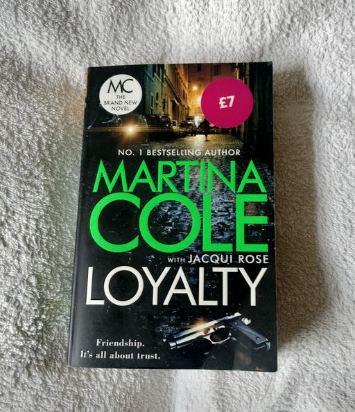  — Martina Cole Loyalty paperback book