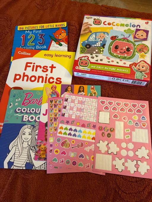  — Activity books and picture mosaics