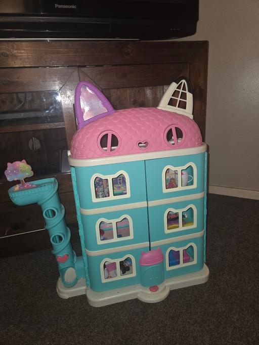  — gabby's dollhouse