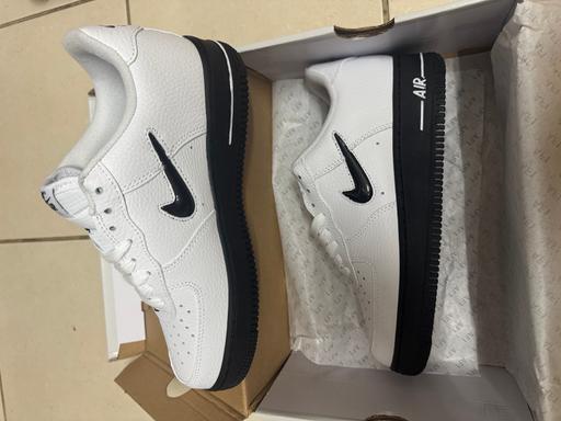  — Nike air force 1
