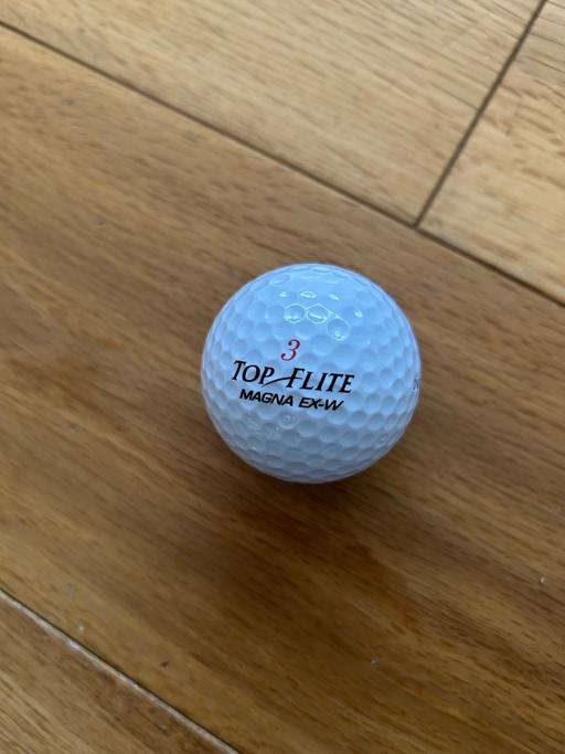  — Top-Flite Magna EX-W golf balls.