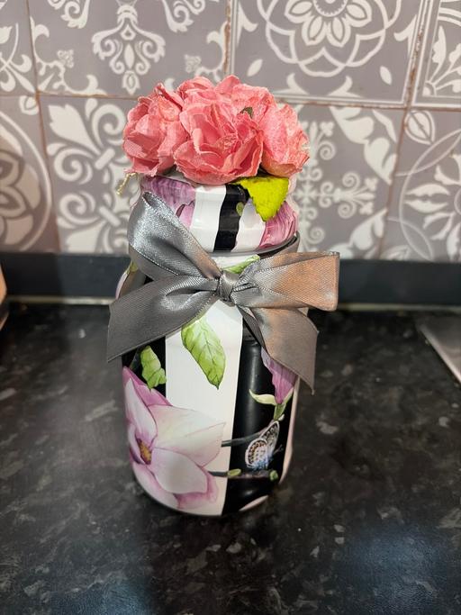  — Decorative jar