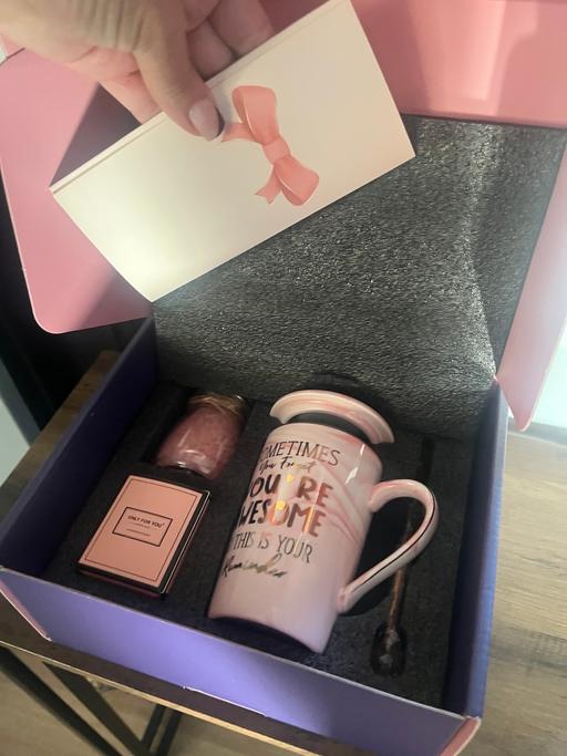  — Well being gift set new boxed