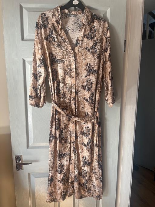  — Size 14 ladies dress
