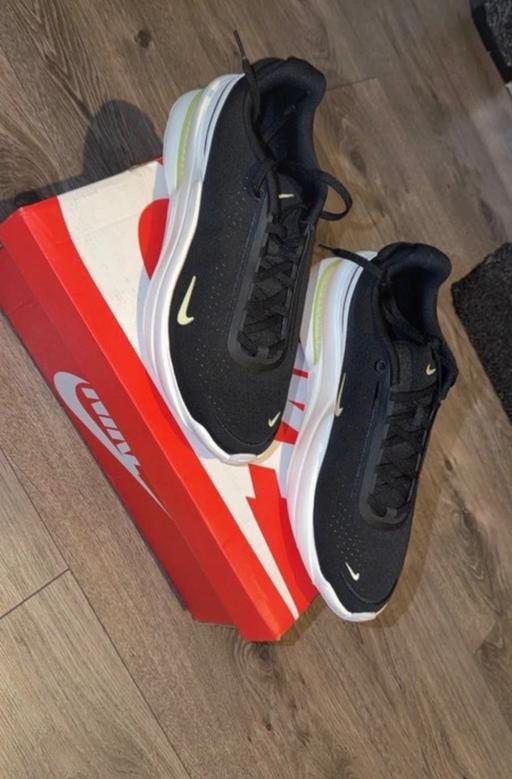  — Nike air zoom upturn SC