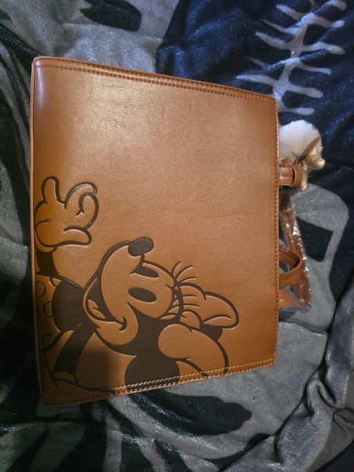  — disney handbag new