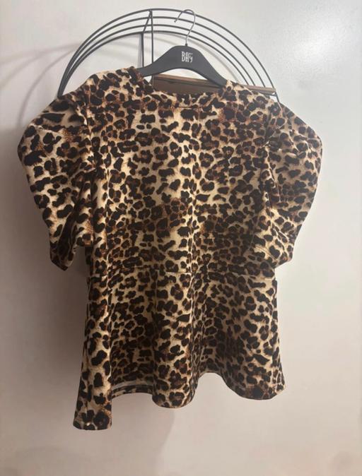  — Stretchy tshirt