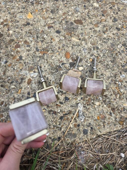  — 4x crystal  (pink quartz) and gold draw pulls