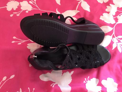  — Ladies New Sparkly Sandals