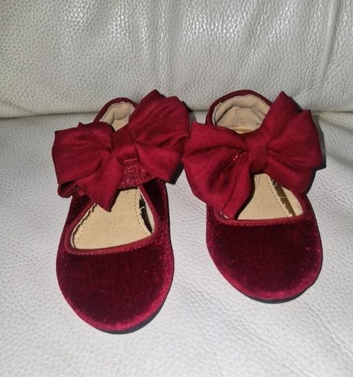  — Girls Shoes