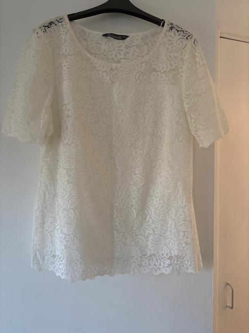  — Size 16 all lace fully lined top ex condition