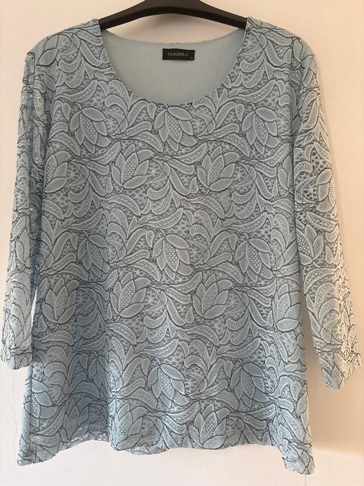  — Size 18 top ex condition